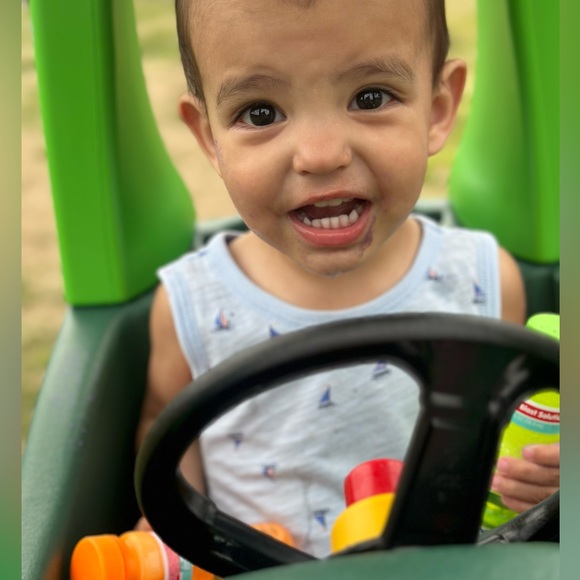 Meet your Posher, Elizabeth - Picture 3 of 6